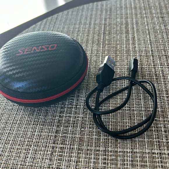 Senso running ear buds. - Picture 3 of 3